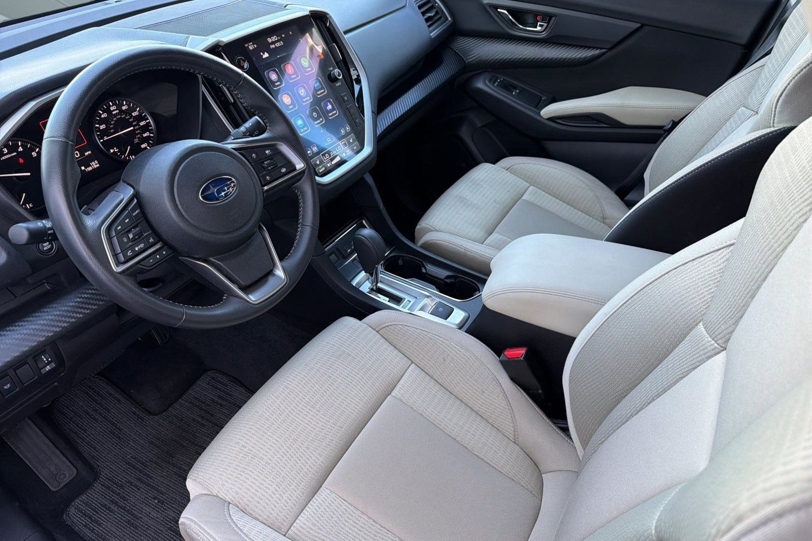 Used 2023 Subaru Ascent Premium w/ Convenience Package image 4