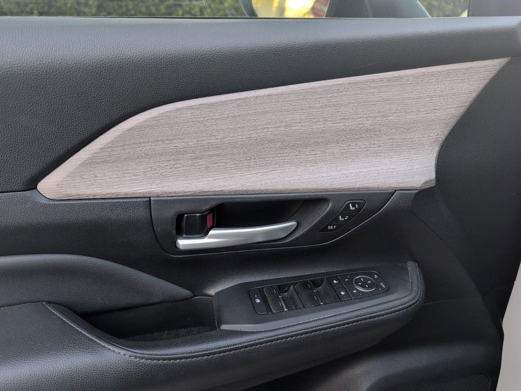 Used 2024 Toyota Grand Highlander Platinum image 18