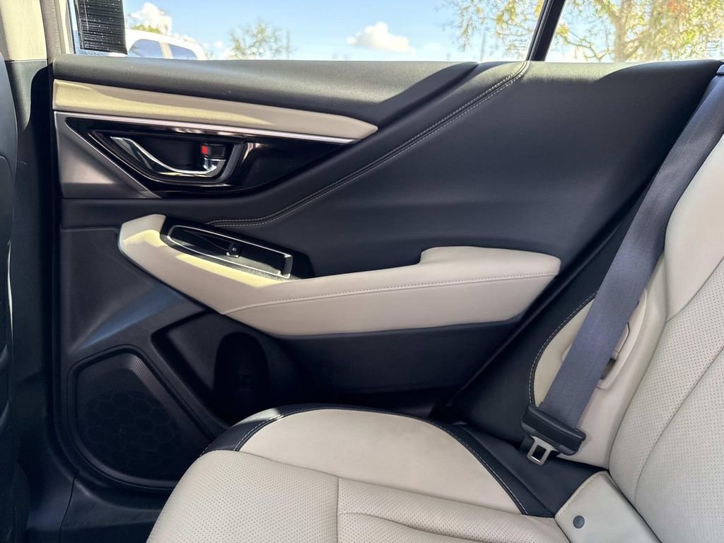 Used 2023 Subaru Outback Limited image 17