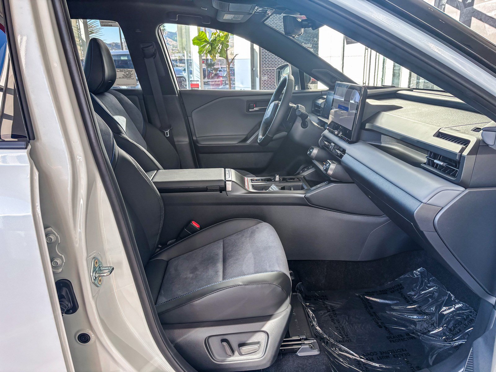 New 2026 Toyota RAV4 XSE AWD/4WD image 19