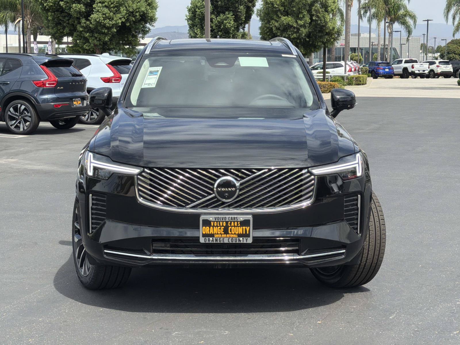 New 2026 Volvo XC90 B5 Plus w/ Protection Package AWD/4WD image 2