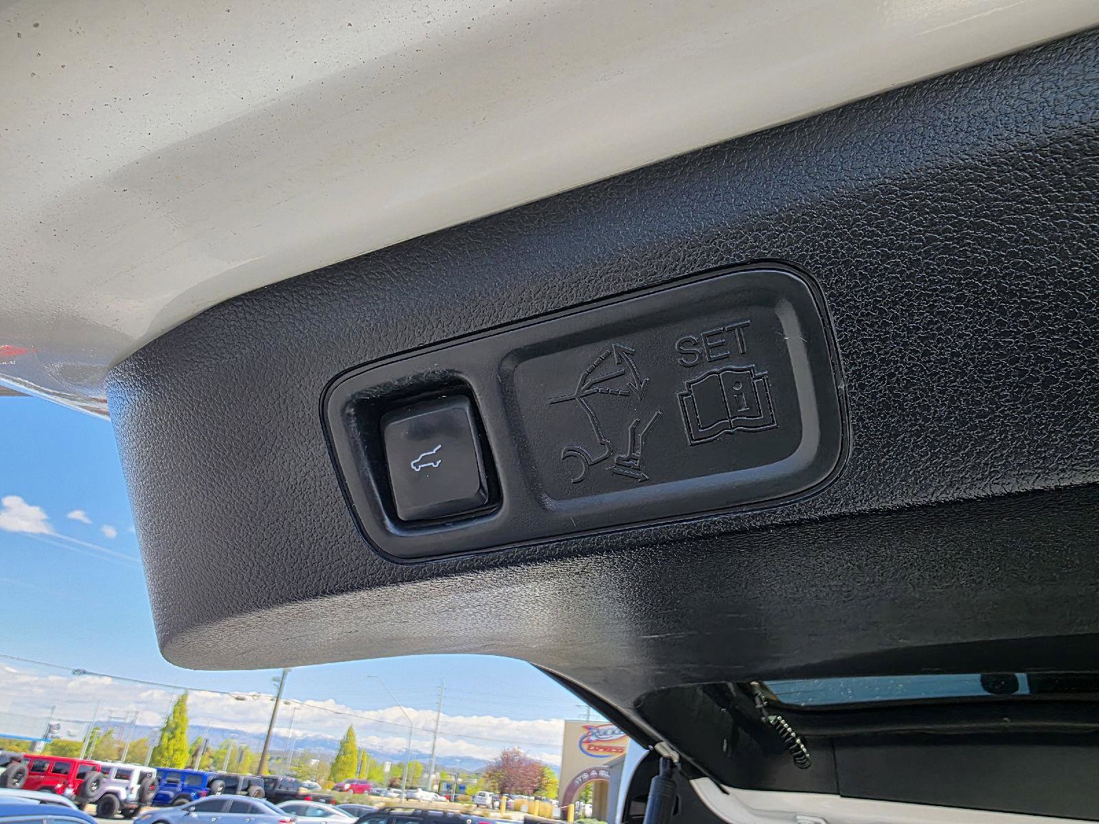 Used 2021 Ford Expedition Max Limited AWD/4WD image 29