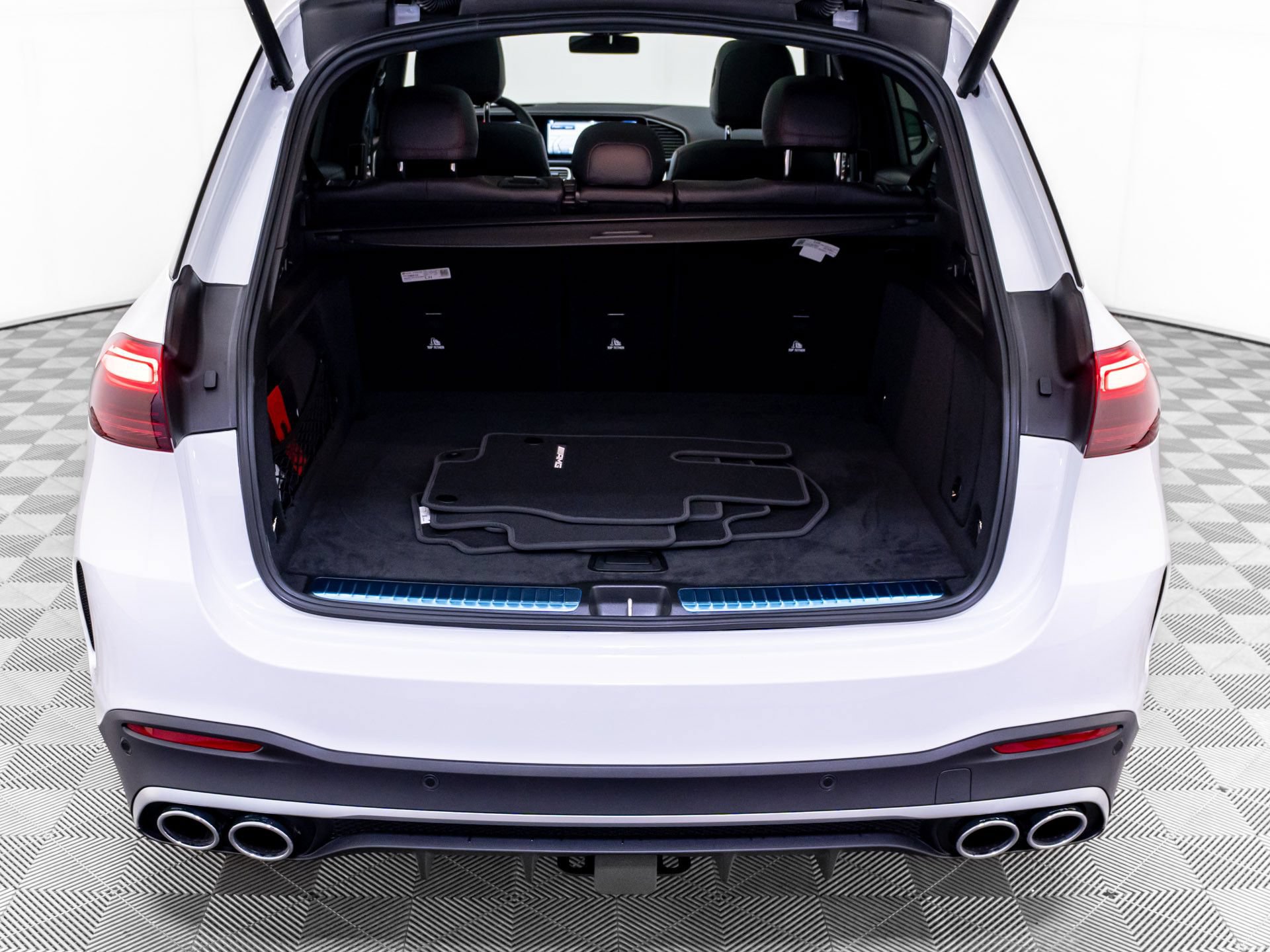 New 2026 Mercedes-Benz GLE 53 AMG 4MATIC image 39