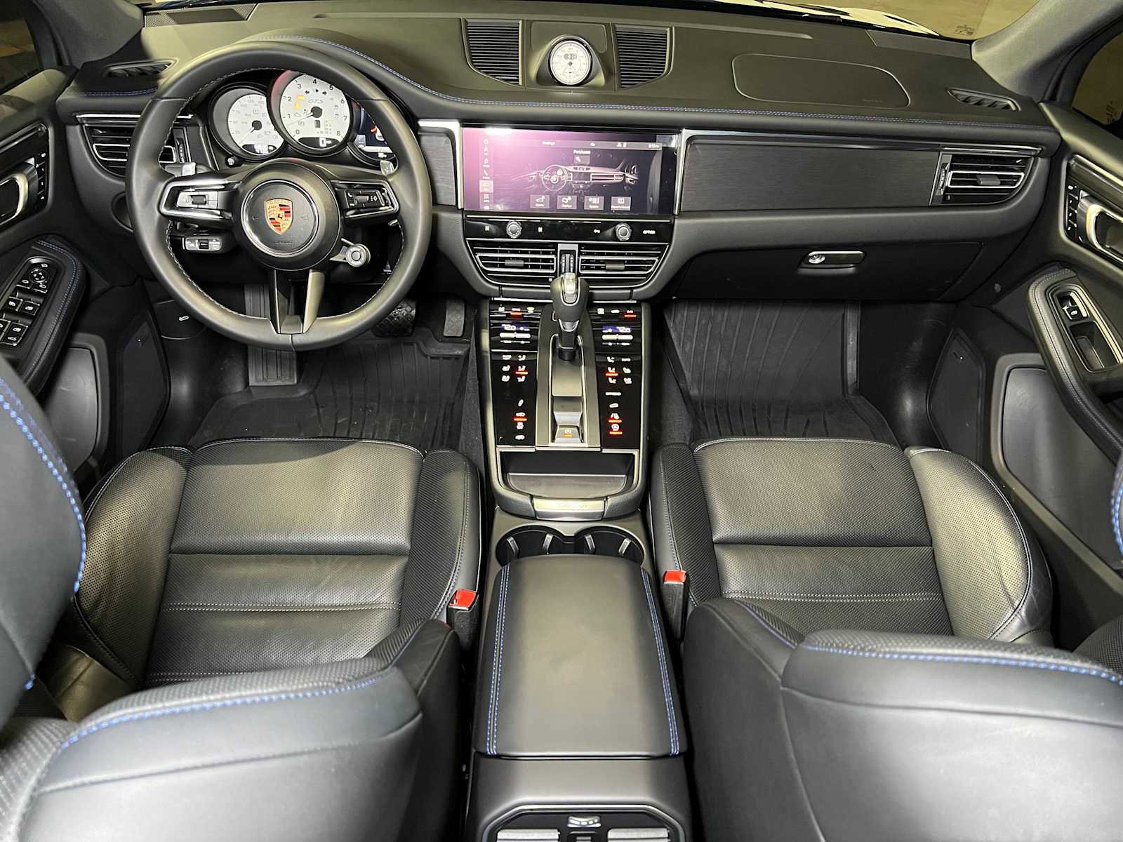 Used 2024 Porsche Macan GTS image 42