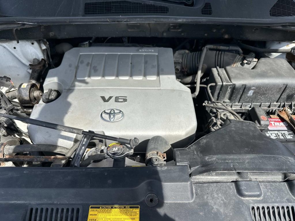 Used 2013 Toyota Highlander Limited AWD/4WD image 11