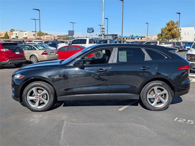 Used 2020 Jaguar F-PACE Premium image 3