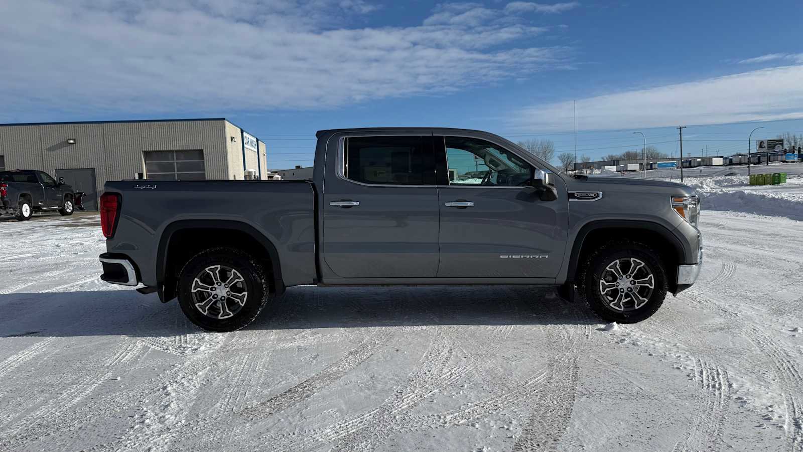 Used 2022 GMC Sierra 1500 SLT w/ SLT Convenience Package image 3