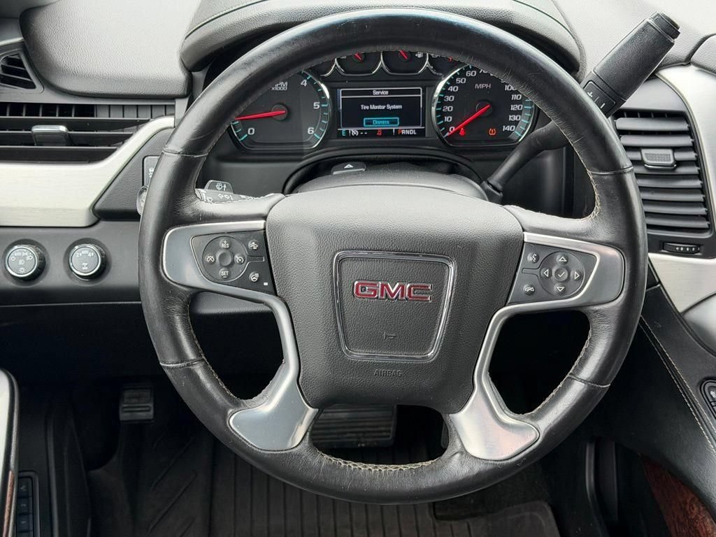 Used 2017 GMC Yukon XL SLT AWD/4WD image 9