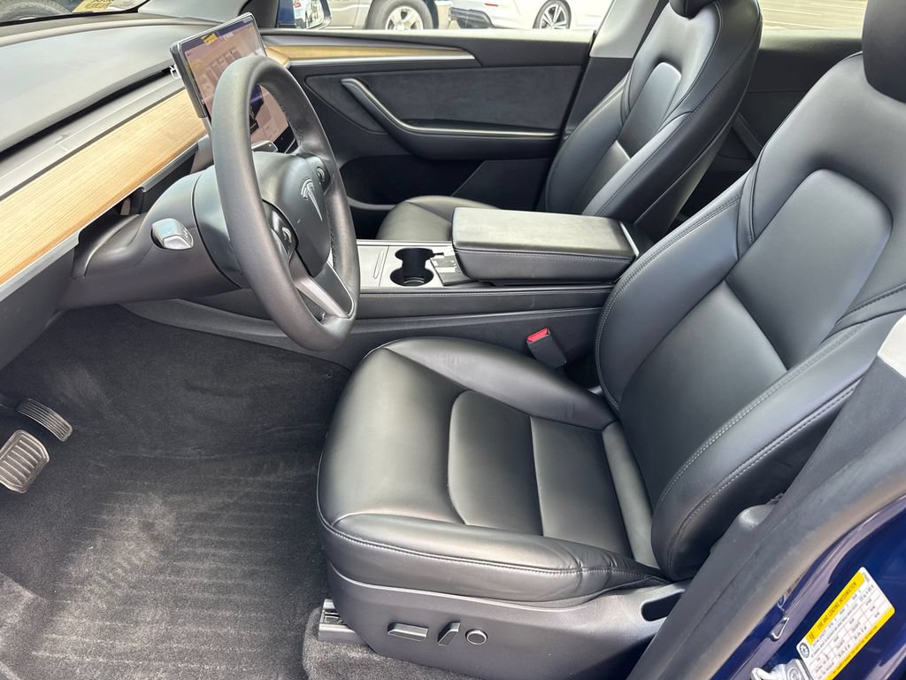 Used 2023 Tesla Model Y Long Range AWD/4WD image 27