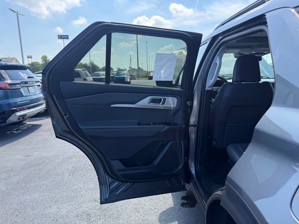 New 2026 Ford Explorer Active w/ Active Comfort Package AWD/4WD image 30