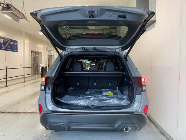 New 2026 Subaru Forester Limited AWD/4WD image 8