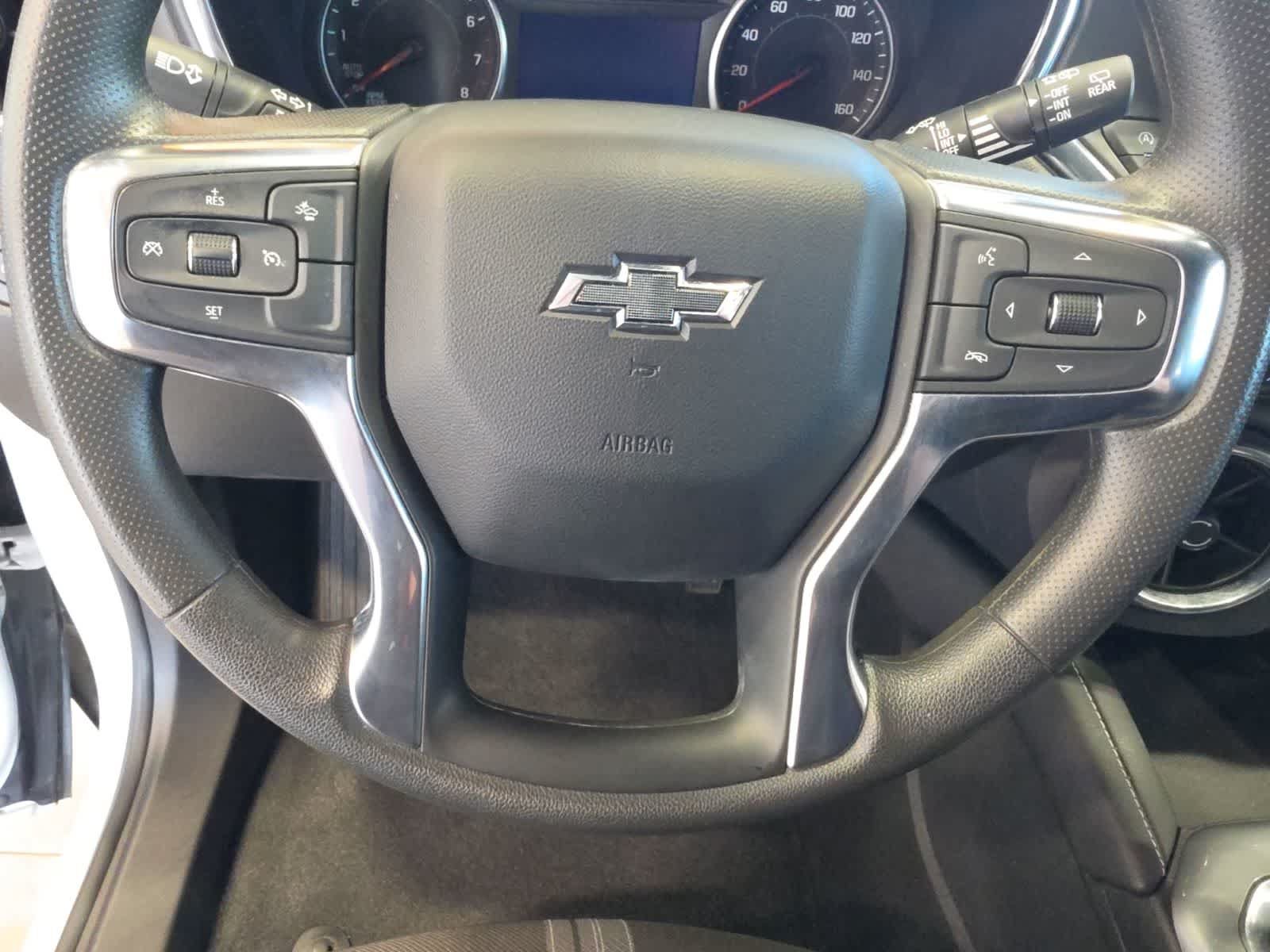 Used 2025 Chevrolet Blazer LT AWD/4WD image 19