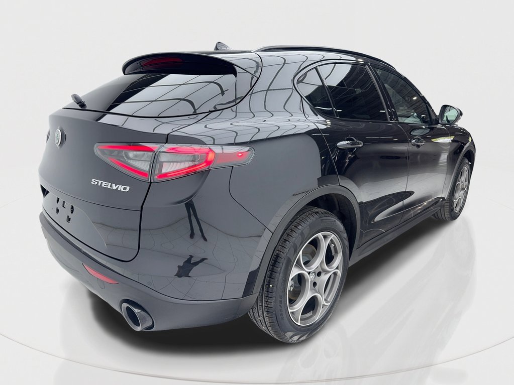 New 2025 Alfa Romeo Stelvio Sprint w/ Convenience Package image 9