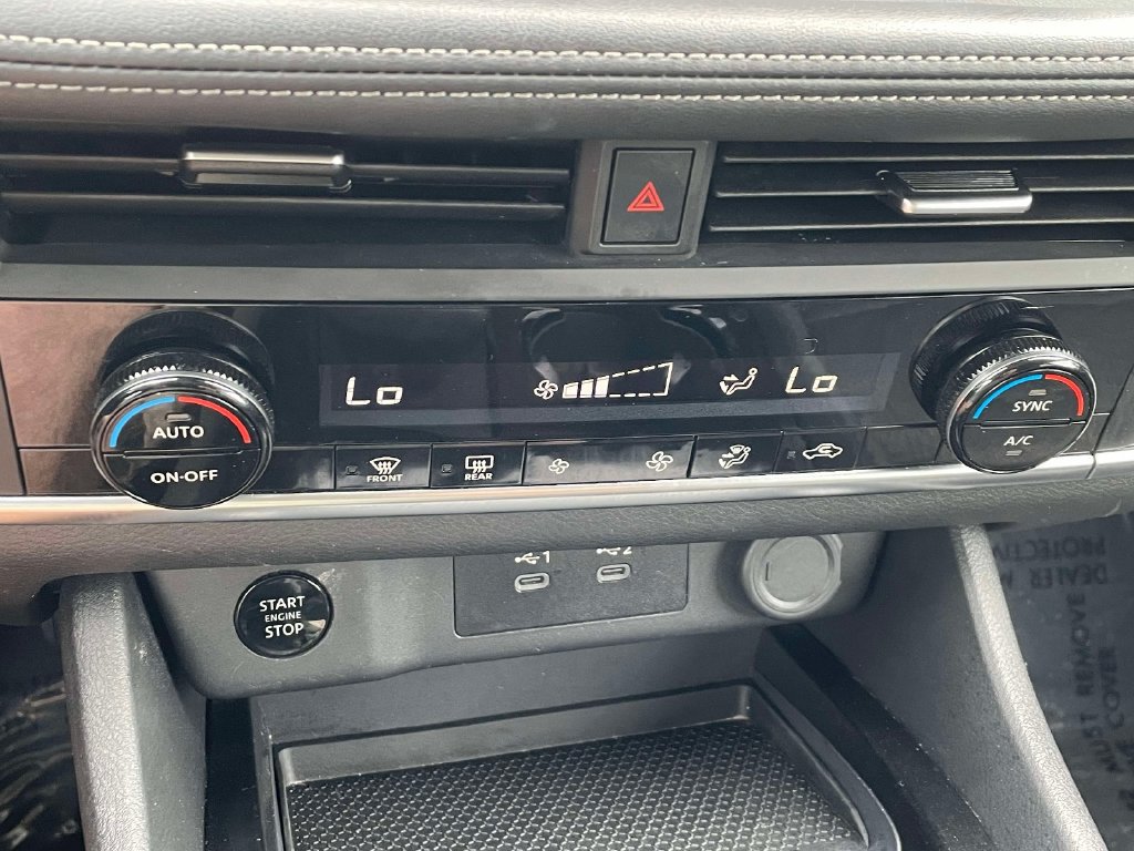 Used 2024 Nissan Rogue SV FWD image 27
