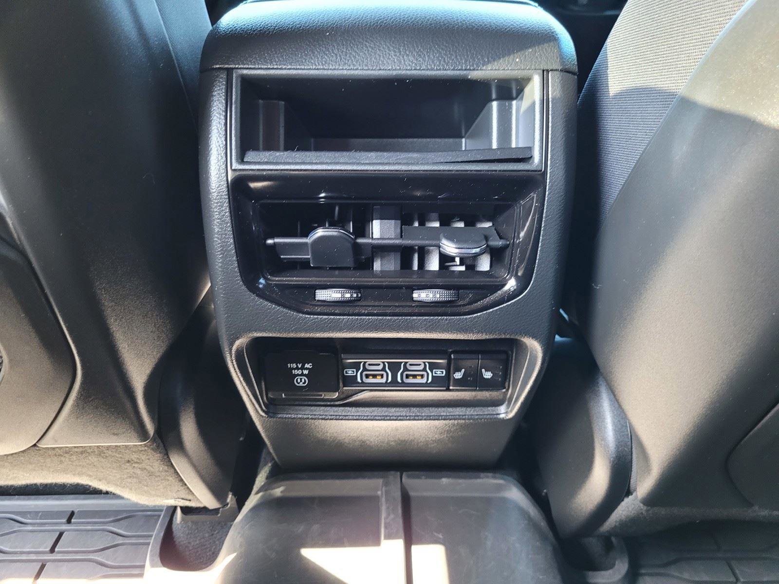 Used 2023 Jeep Grand Cherokee Trailhawk AWD/4WD image 17