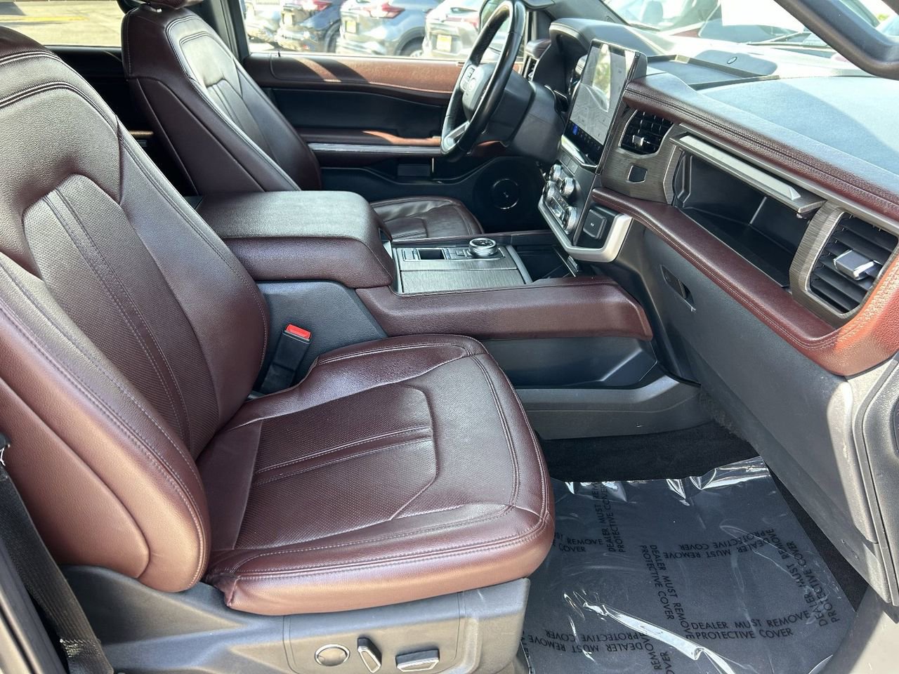 Used 2023 Ford Expedition Limited image 8