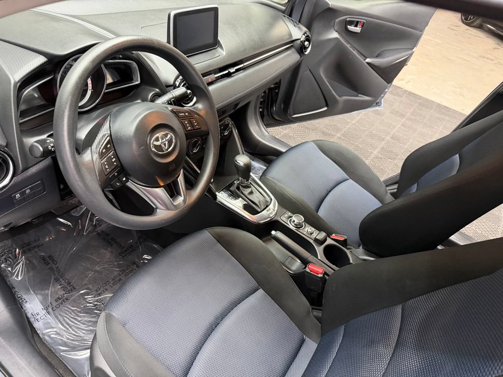 Used 2017 Toyota Yaris iA FWD image 32