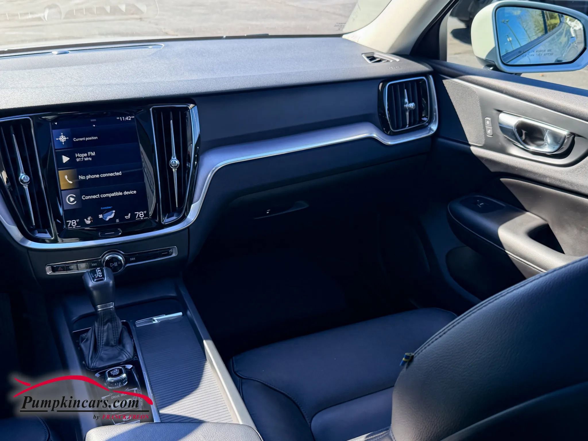 Used 2020 Volvo S60 T5 Momentum image 29