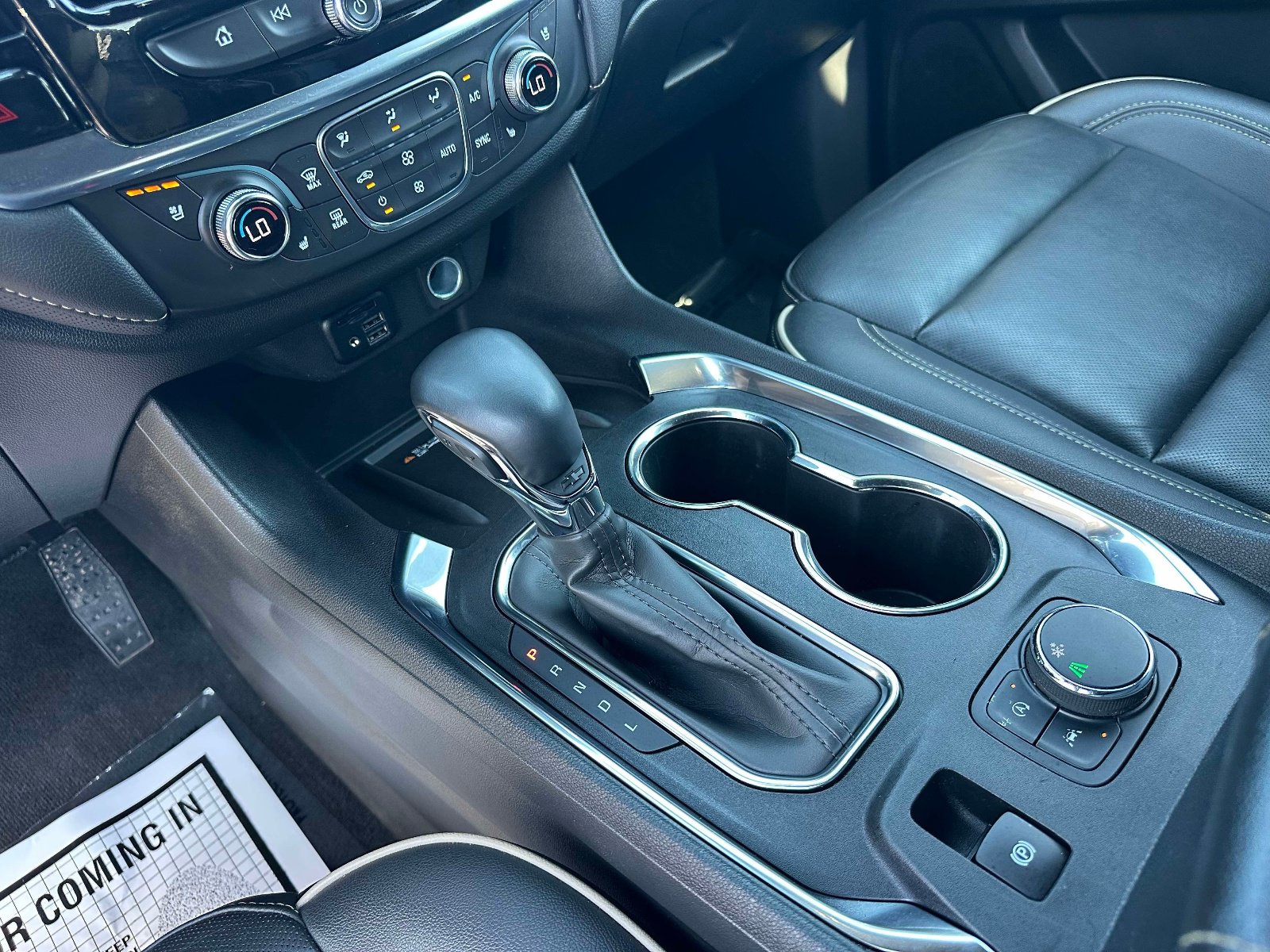 Used 2023 Chevrolet Traverse Premier w/ LPO, Floor Liner Package FWD image 12