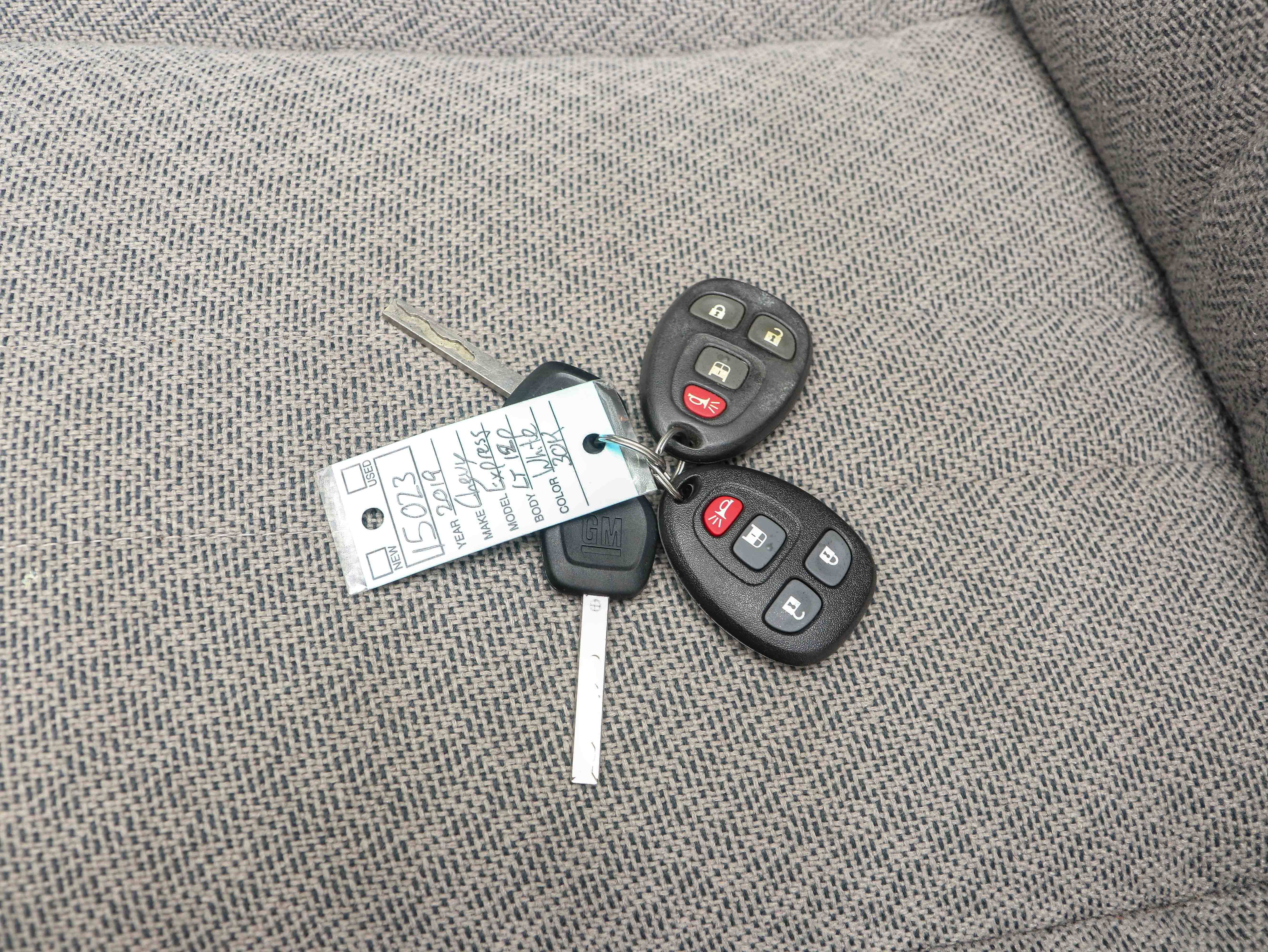 Used 2019 Chevrolet Express 2500 LT w/ LT Preferred Equipment Group image 24