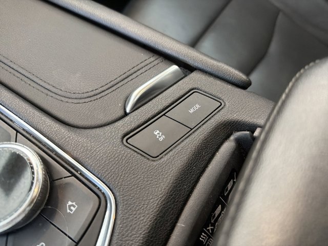 Certified 2020 Cadillac XT5 Premium Luxury w/ LPO, Floor Liner Package FWD image 30