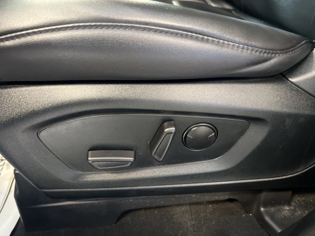 Used 2023 Ford Explorer XLT w/ Equipment Group 202A image 23