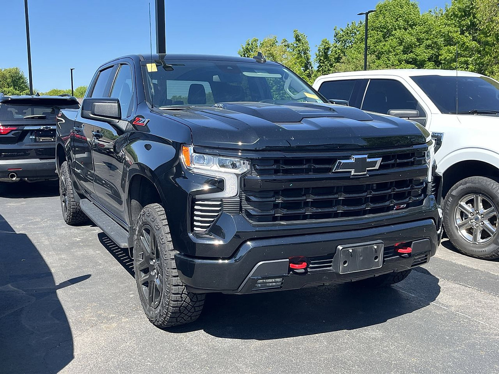 Used 2023 Chevrolet Silverado 1500 LT Trail Boss w/ Protection Package AWD/4WD image 2