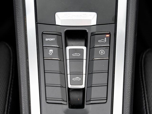 Used 2014 Porsche Boxster S image 19