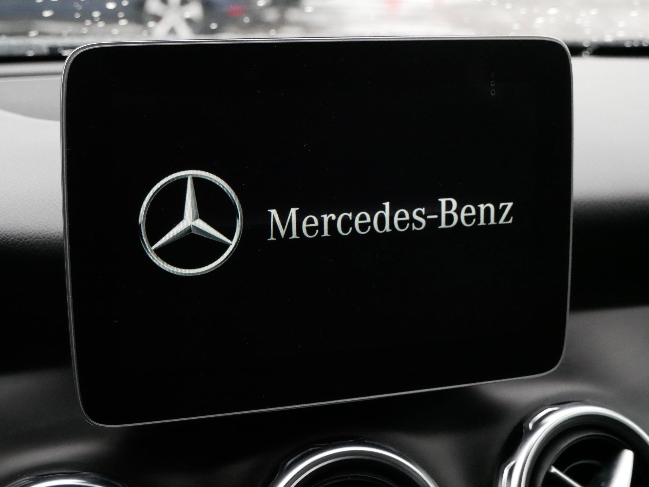 Used 2019 Mercedes-Benz GLA 250 4MATIC image 22