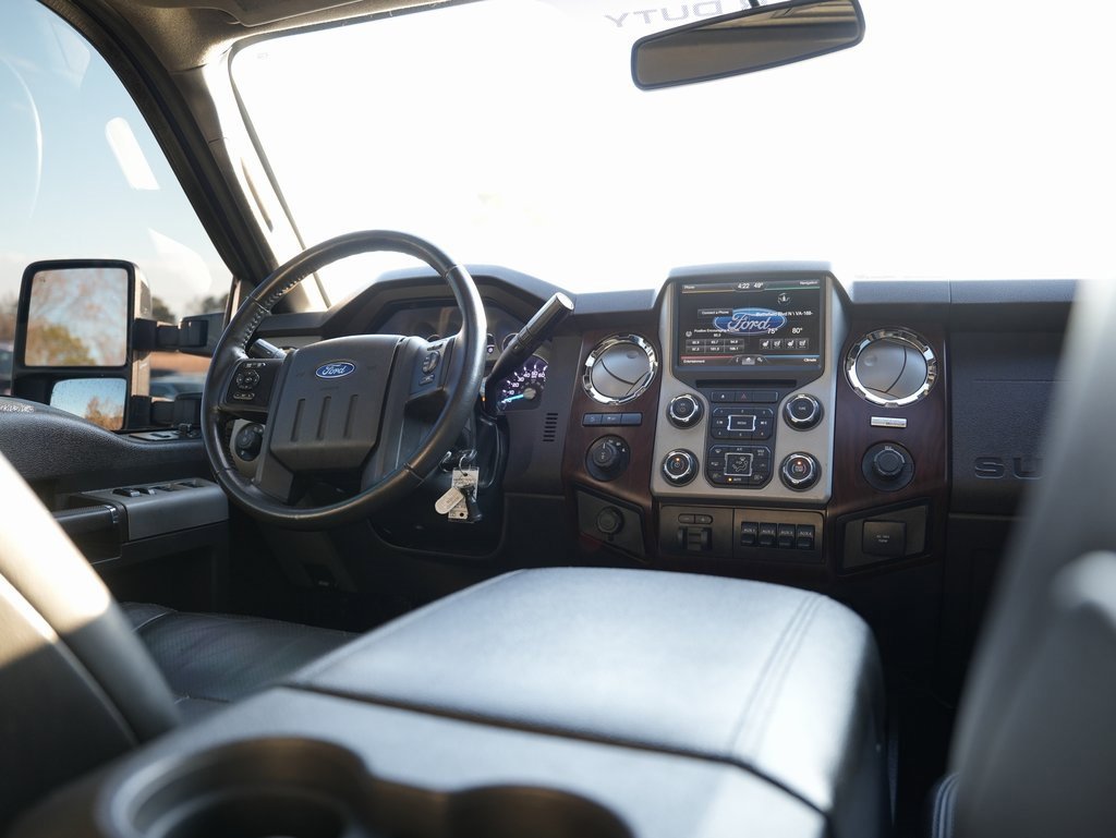 Used 2015 Ford F350 Lariat image 13