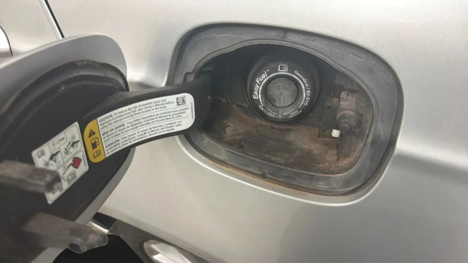Used 2017 Ford Fusion S FWD image 27
