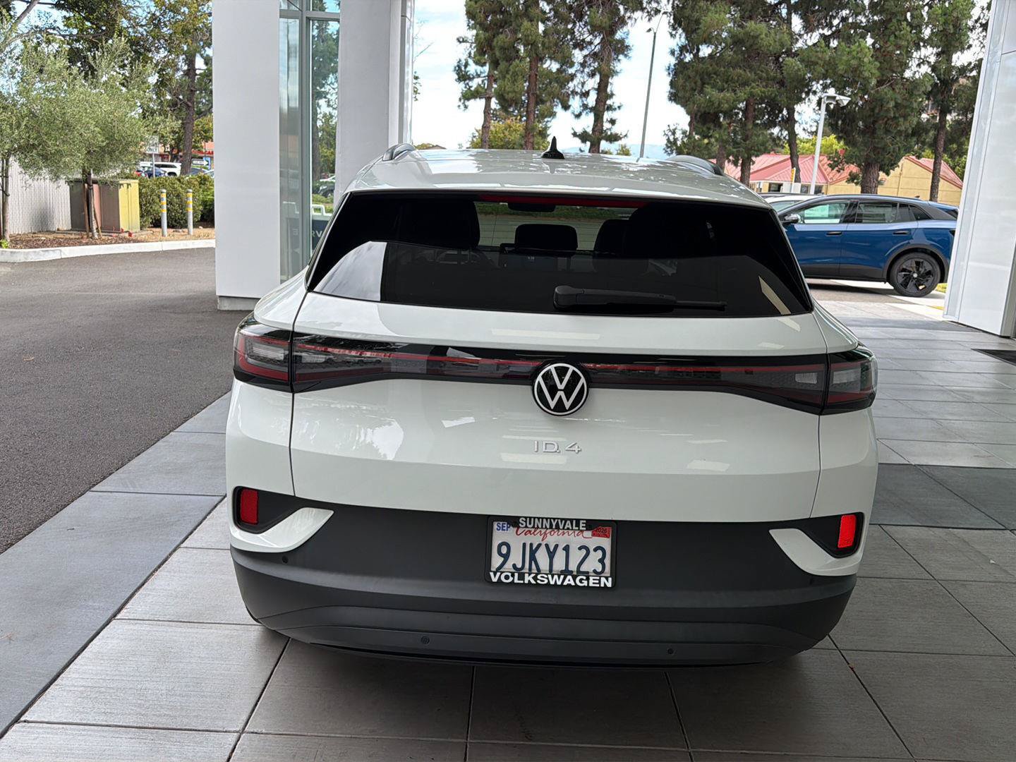 Certified 2023 Volkswagen ID.4 Pro RWD image 4