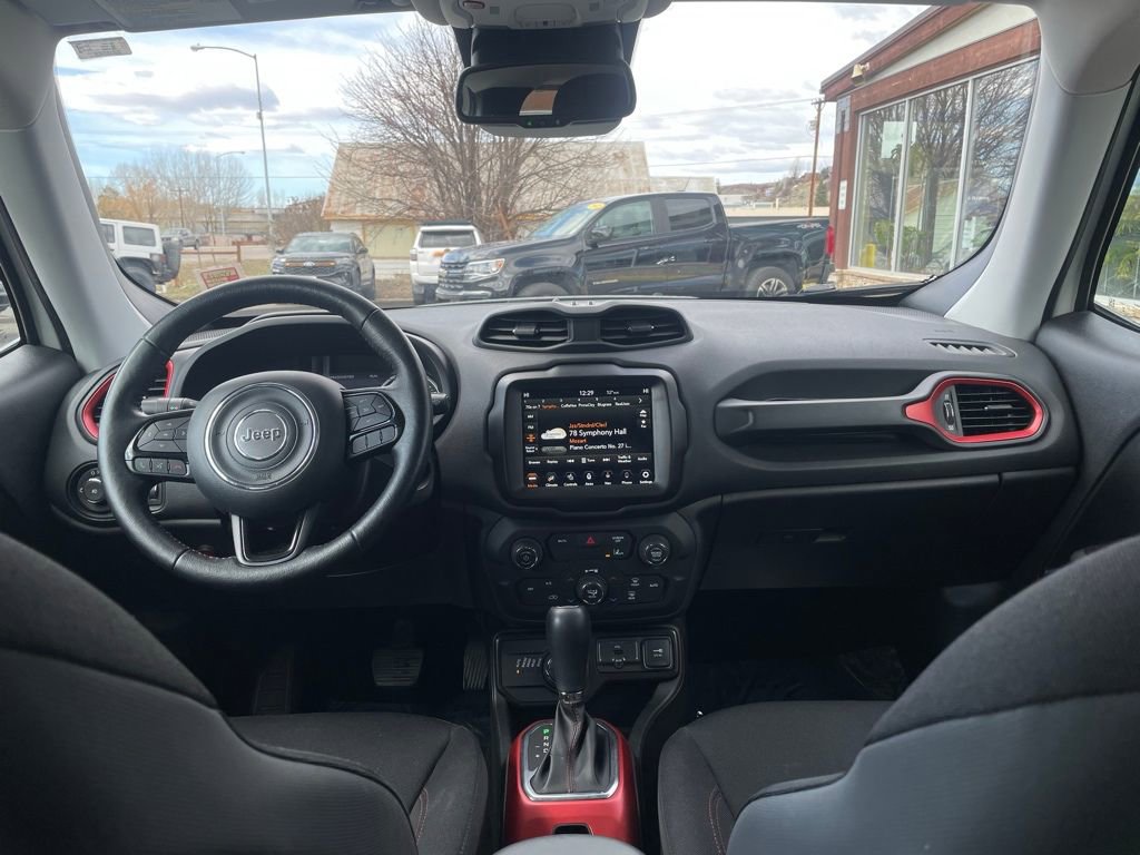 Used 2022 Jeep Renegade Trailhawk image 25