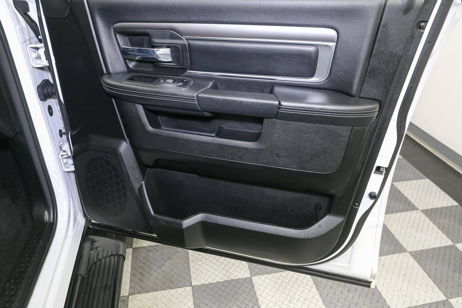Used 2023 RAM 1500 Classic Warlock w/ Electronics Group AWD/4WD image 17