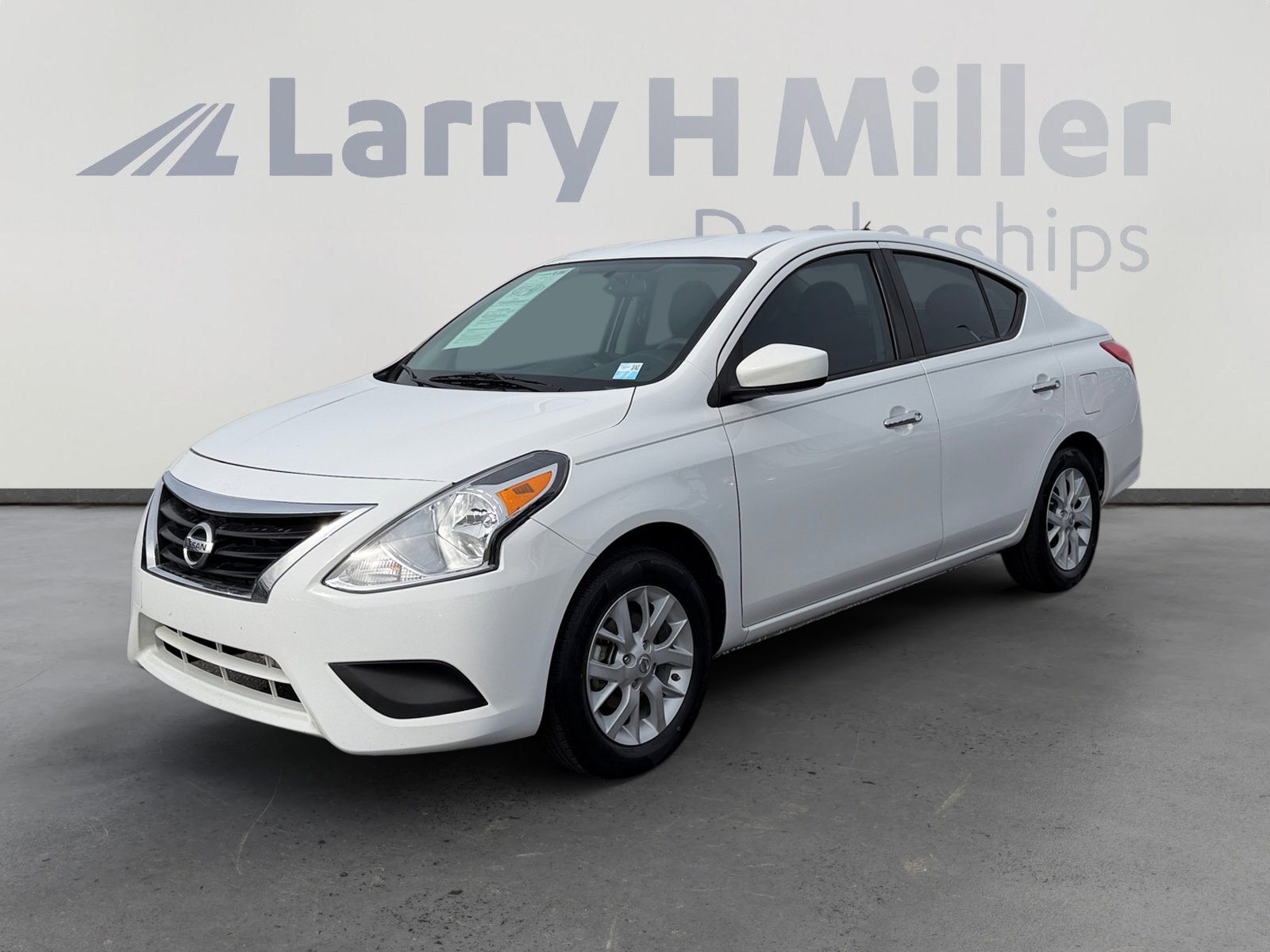 Used 2015 Nissan Versa SV