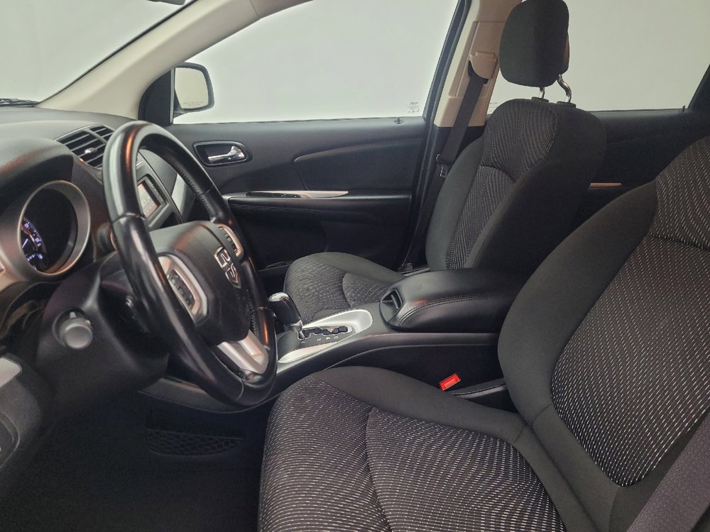 Used 2020 Dodge Journey SE w/ SE Popular Equipment Group image 17
