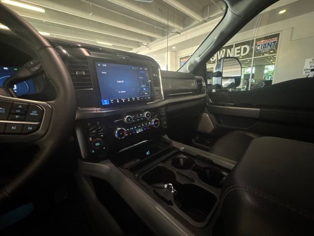 Used 2026 Ford F350 Lariat AWD/4WD image 8