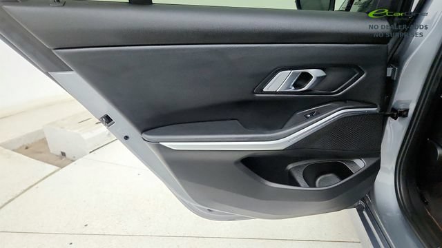 Used 2023 BMW 330i Sedan w/ Driving Assistance Package RWD image 50