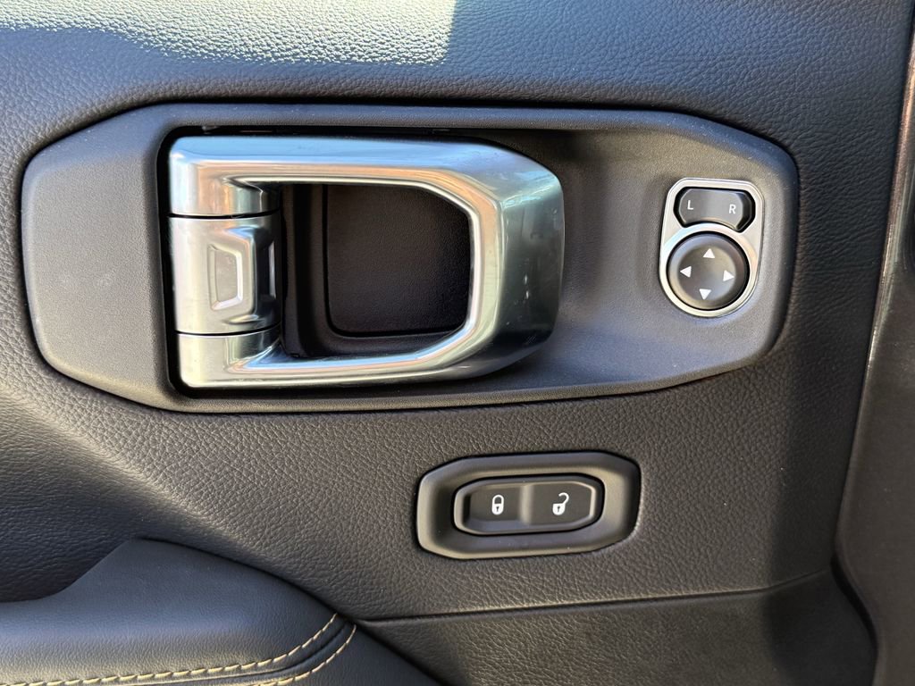 New 2025 Jeep Wrangler Sahara image 11