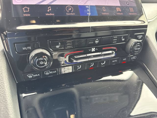 Used 2024 Jeep Grand Cherokee L Limited RWD image 19