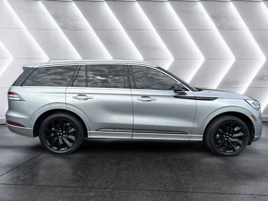 Used 2021 Lincoln Aviator Grand Touring w/ Equipment Group 301A AWD/4WD image 8