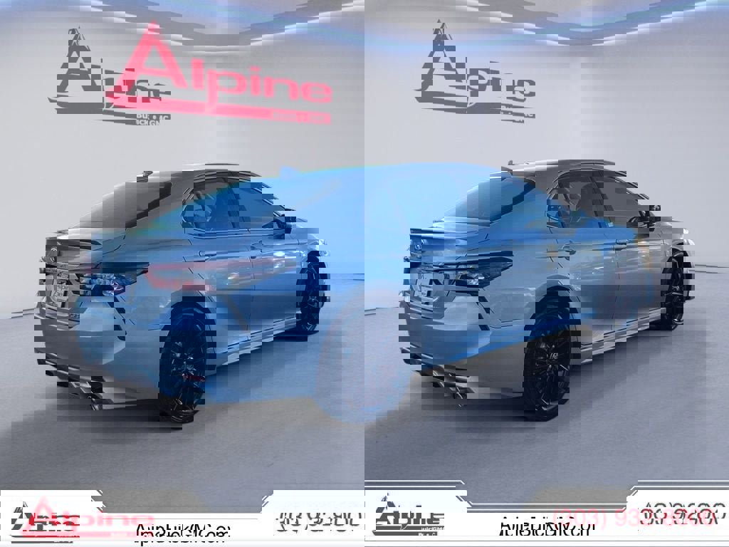 Used 2023 Toyota Camry XSE image 5