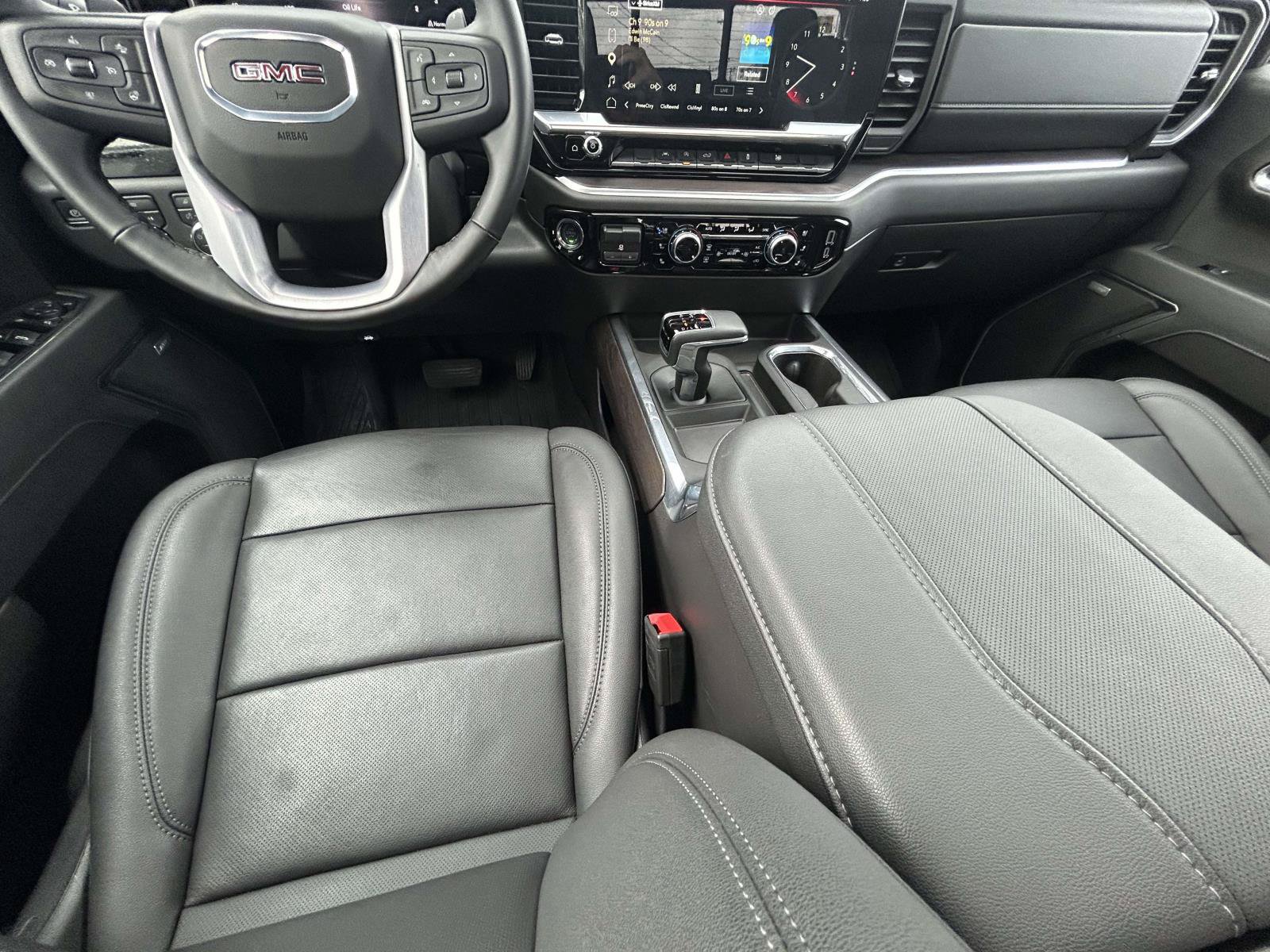Used 2026 GMC Sierra 1500 SLT w/ SLT Premium Package AWD/4WD image 18