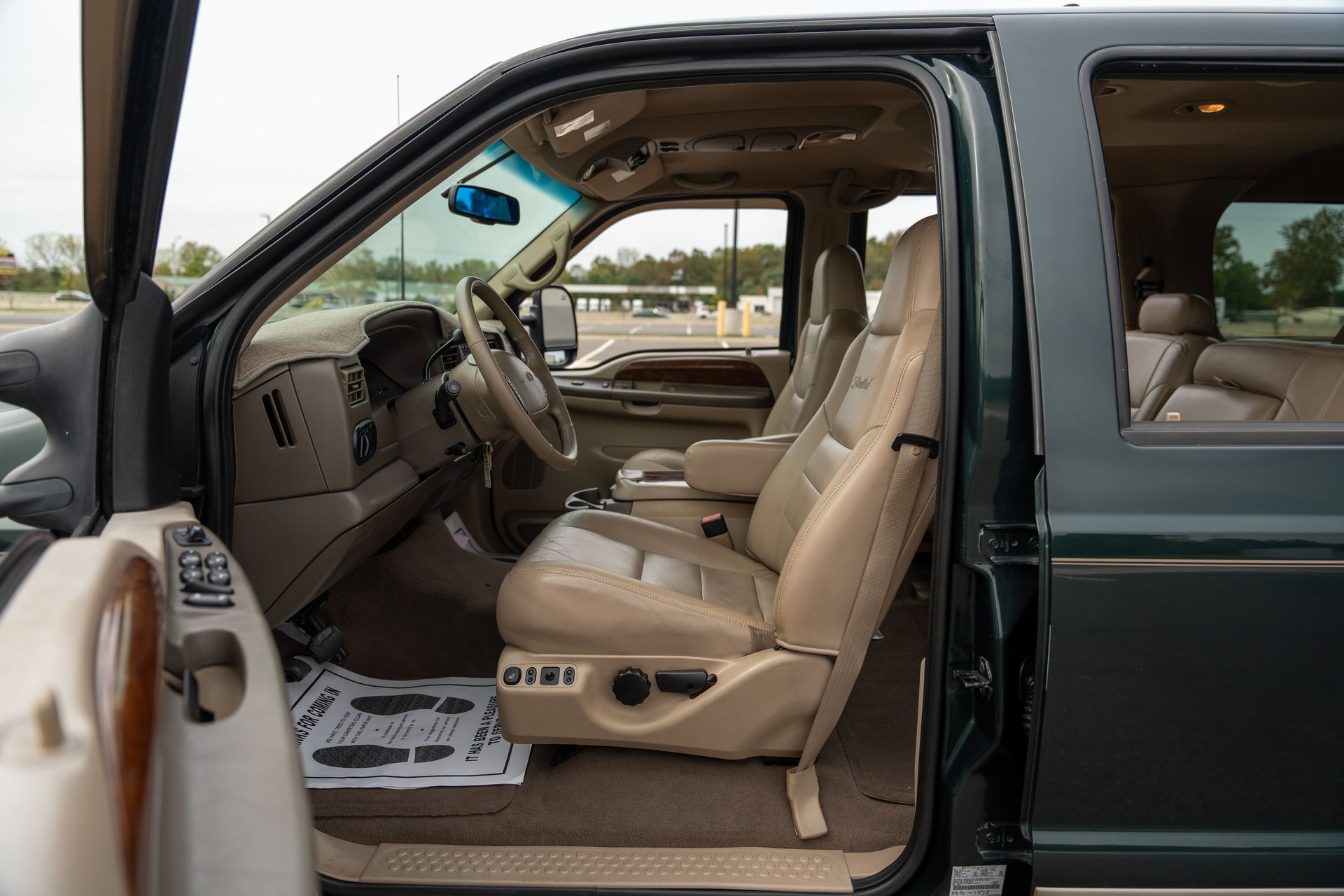 Used 2002 Ford Excursion Limited image 34