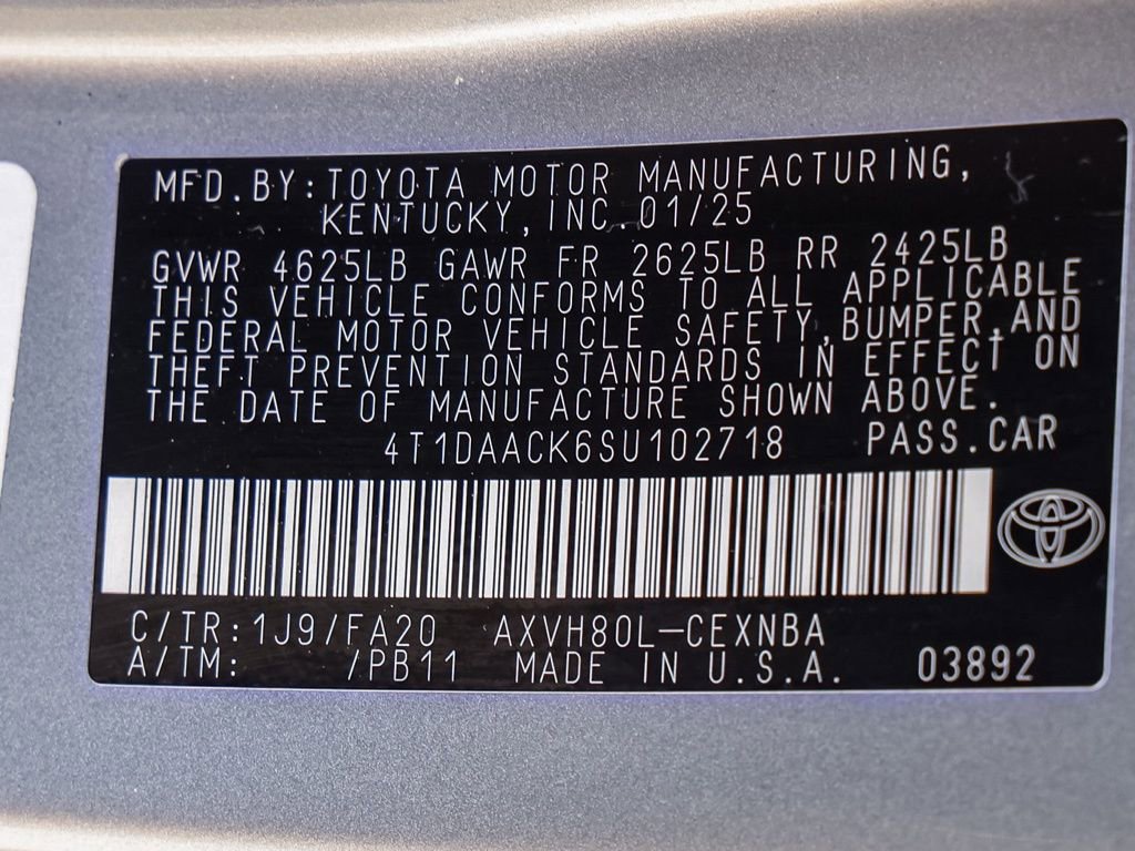 Used 2025 Toyota Camry LE FWD image 32
