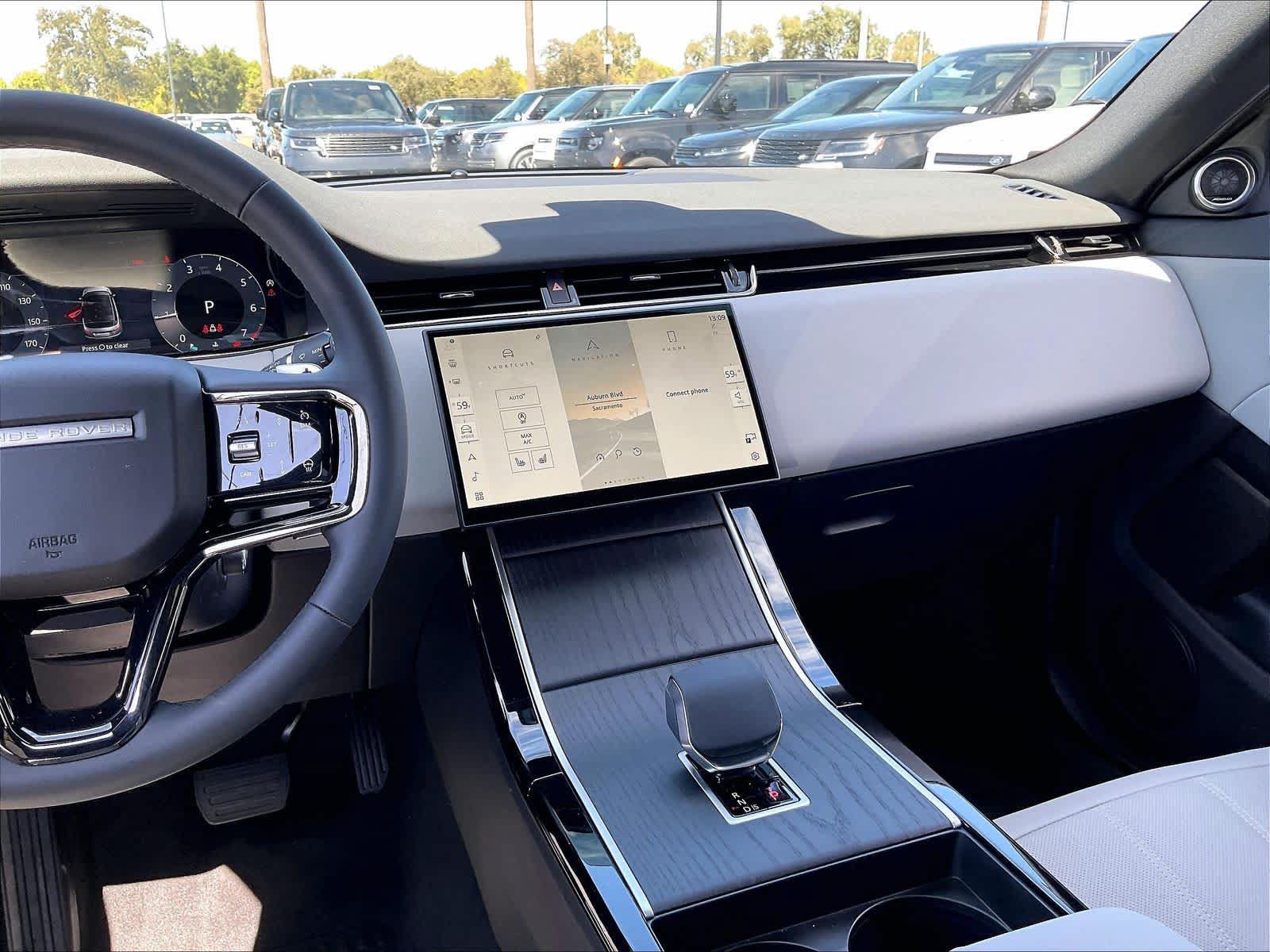 New 2026 Land Rover Range Rover Evoque S AWD/4WD image 9