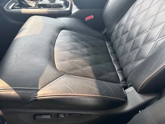 Used 2024 Nissan Armada Platinum w/ Cargo Package AWD/4WD image 19