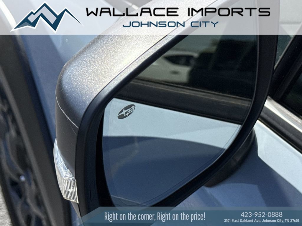 Used 2022 Subaru Crosstrek 2.5i Sport w/ Moonroof Package AWD/4WD image 38
