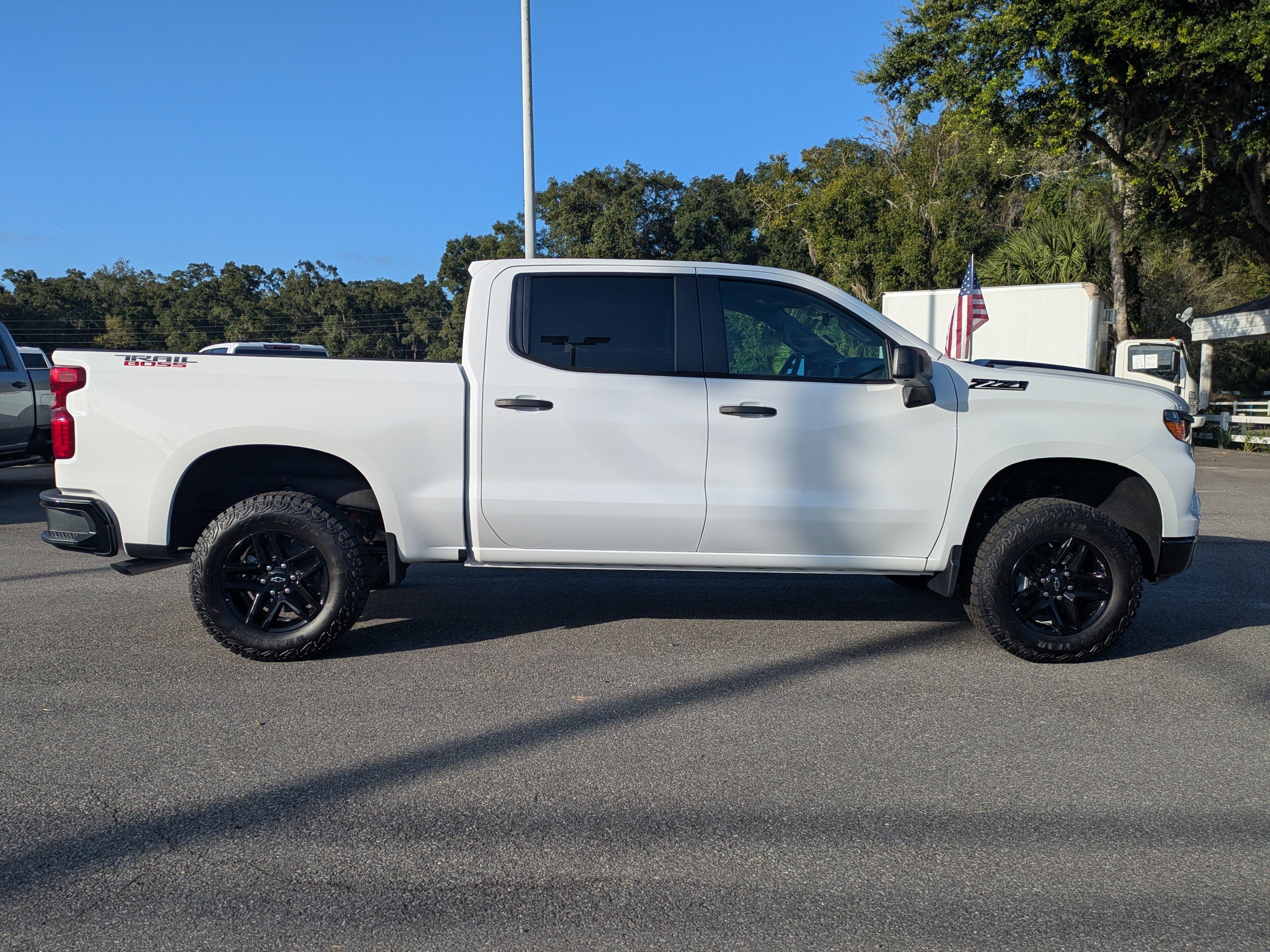 New 2026 Chevrolet Silverado 1500 Custom Trail Boss w/ LPO, Dark Essentials Package AWD/4WD image 3