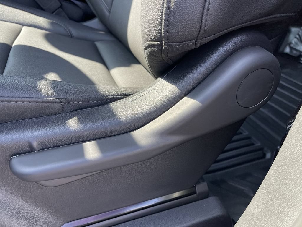 New 2025 Chevrolet Silverado 2500 W/T AWD/4WD image 8